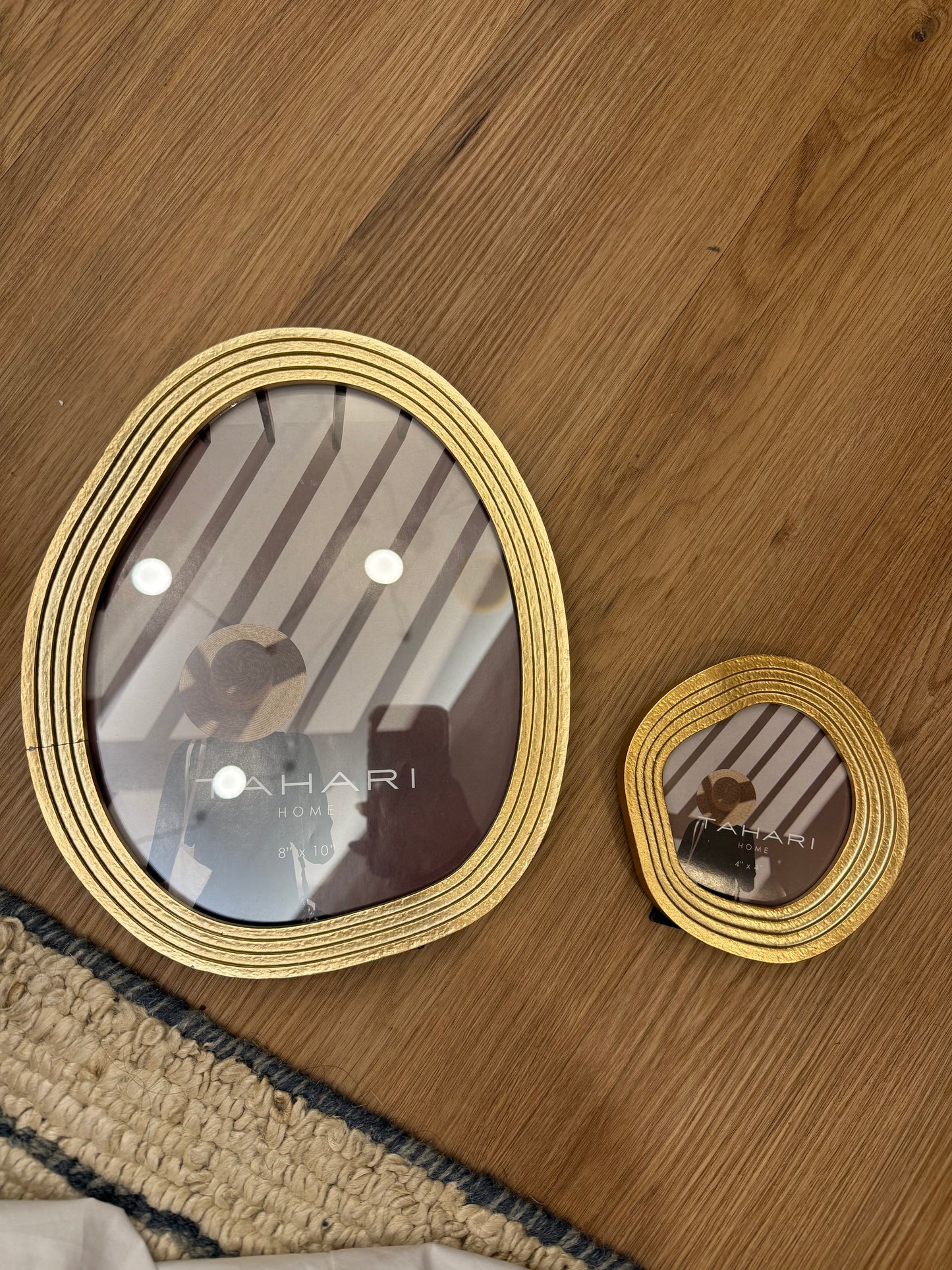 Gold Wavy Picture Frames