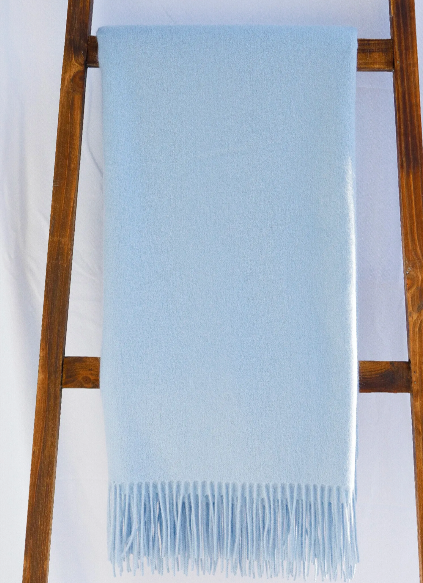 The Classic Throw - Cashmere