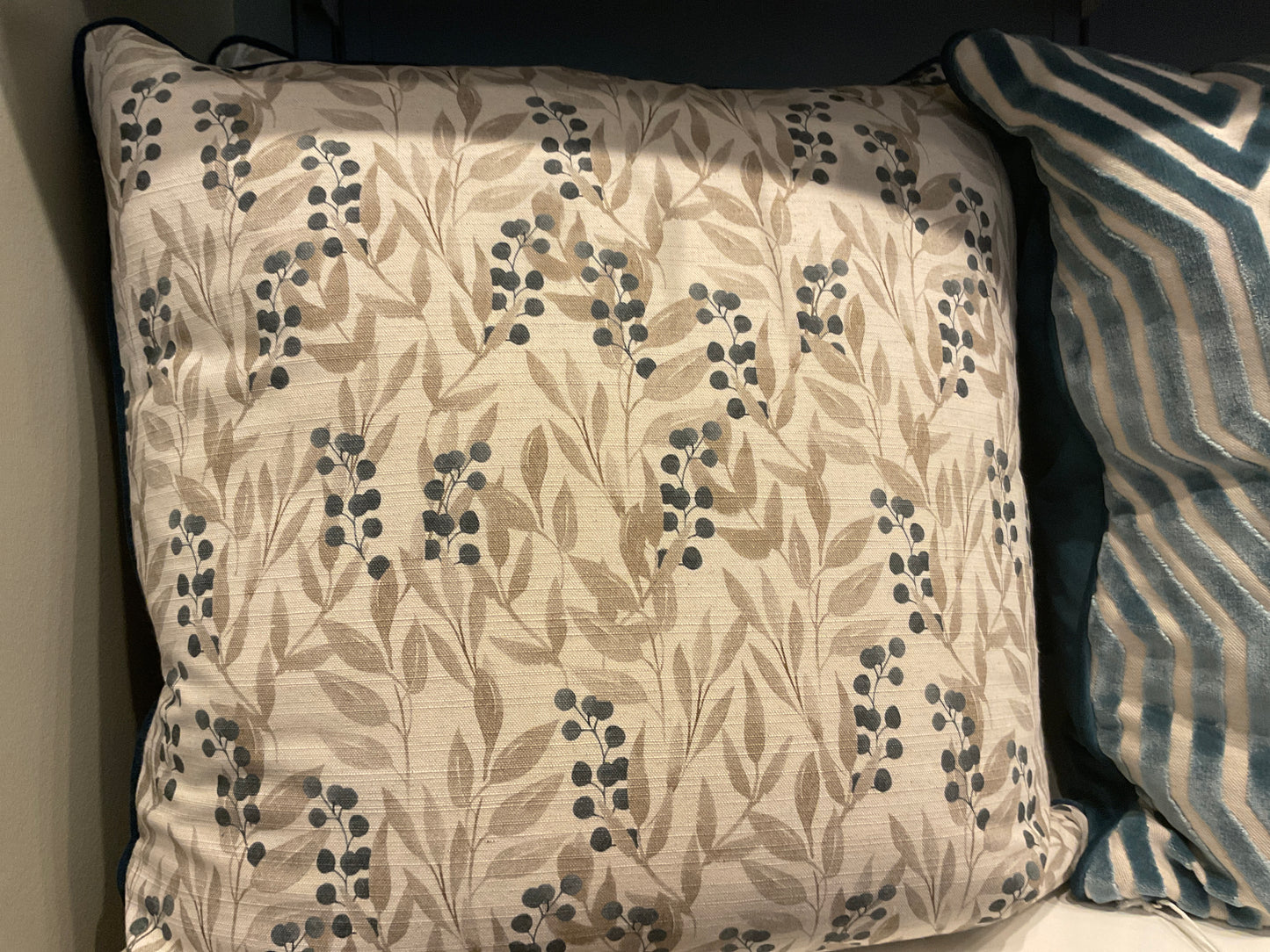Southport Pillow 22 x 22