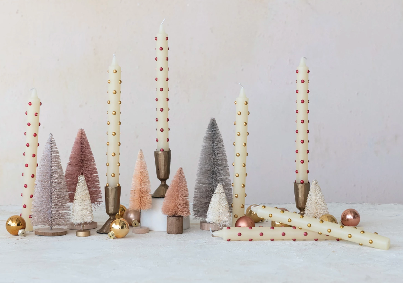 S/2 Dot Taper Candle