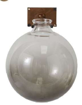 Wall Mount Vase - 7" x 8.25"